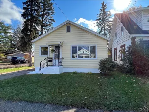 127 Maxwell Ave, Syracuse, NY 13207