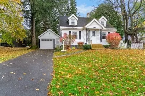 4324 Howlett Hill Rd, Onondaga, NY 13215