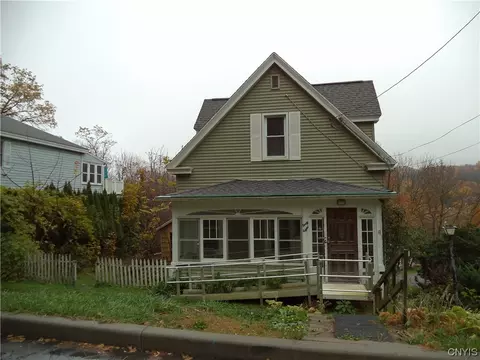 48 North St, Camillus, NY 13031