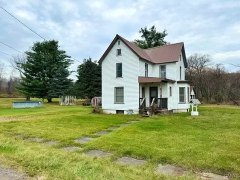 86 Brooklyn St, Angelica, NY 14709