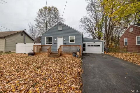 129 N Crescent Dr, Rome, NY 13440