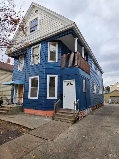 1011 Blandina St, Utica, NY 13501