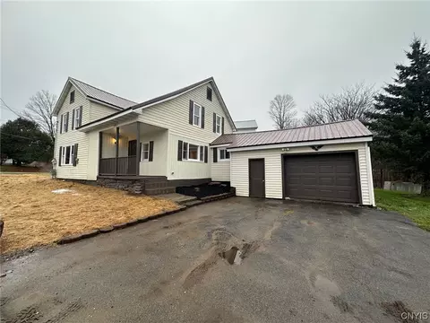 130 Mechanic St, Salisbury, NY 13454