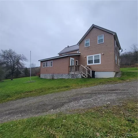5656 Dog Hollow Rd, Cuyler, NY 13158