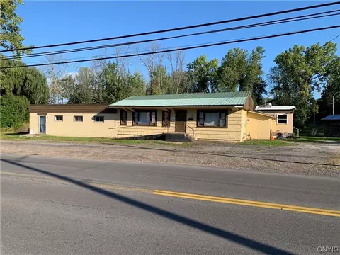 826 Hannibal St, Fulton, NY 13069