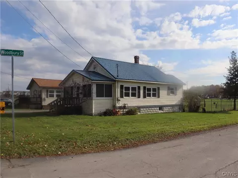 204 E Division St, Watertown, NY 13601