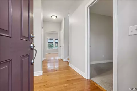 5868 Invincible Dr, Onondaga, NY 13078 photo 3