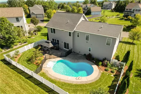 5868 Invincible Dr, Onondaga, NY 13078 photo 32