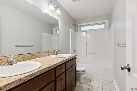 5868 Invincible Dr, Onondaga, NY 13078 photo 20