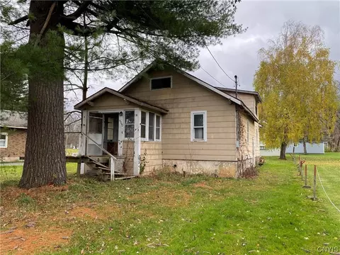 9240 Willowvale Ave, New Hartford, NY 13413