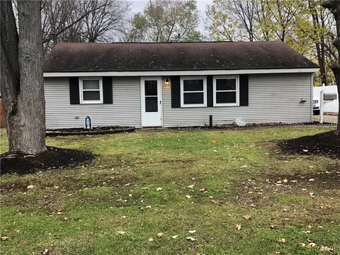 3 Denesha Pl, Fulton, NY 13069