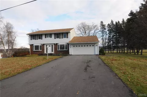 146 Harts Dr, New Hartford, NY 13413