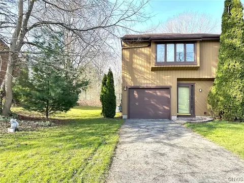 3167 Burrwood Dr, Lysander, NY 13027