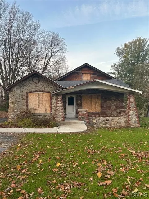 3309 Howlett Hill Rd, Onondaga, NY 13031