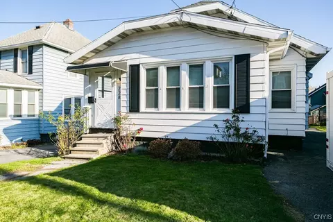 228 Maplehurst Ave, Syracuse, NY 13208