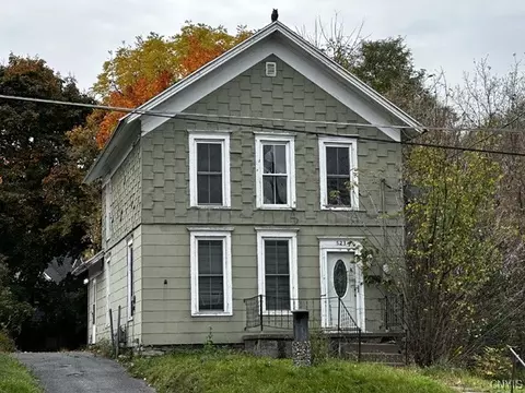 523 Arsenal St, Watertown, NY 13601