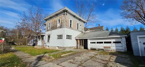 37 Madison St, Cortland, NY 13045