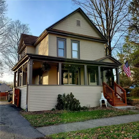 3 Hamlin St, Cortland, NY 13045