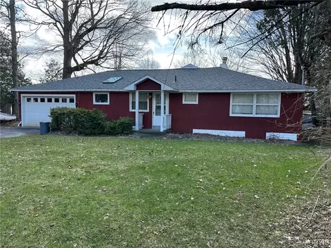 6594 Driftwood Dr, Western, NY 13303