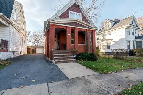 1211 Highland St, Syracuse, NY 13203