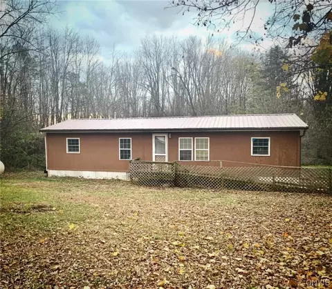 102 State Route 31b, Weedsport, NY 13166