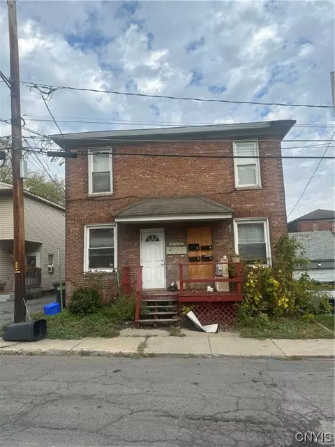 106 William St, Geddes, NY 13209
