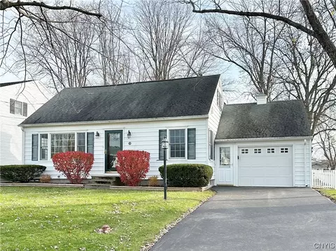329 Sunset Dr, East Syracuse, NY 13057