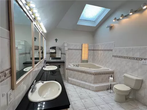 100 Hampton Rd, Syracuse, NY 13203 photo 32