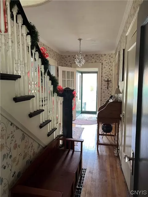 100 Hampton Rd, Syracuse, NY 13203 photo 11