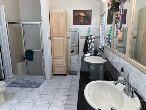 100 Hampton Rd, Syracuse, NY 13203 photo 33