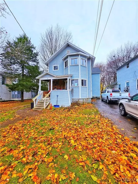 39 Jefferson St, Auburn, NY 13021