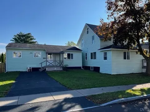 202 N Highland Ave, East Syracuse, NY 13057
