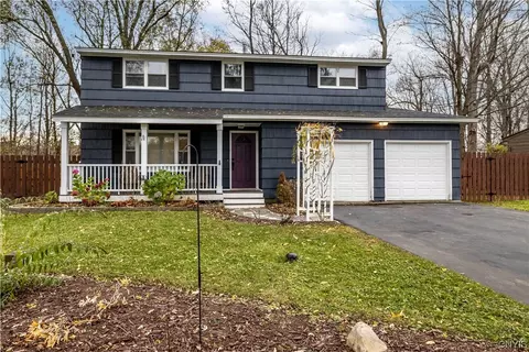 111 Brookside Ln, Fayetteville, NY 13066