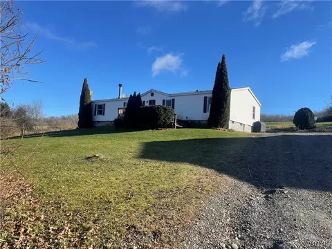 5158 Town Line Rd, Mcgraw, NY 13101
