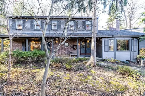 4777 Limberlost Ln, Manlius, NY 13104
