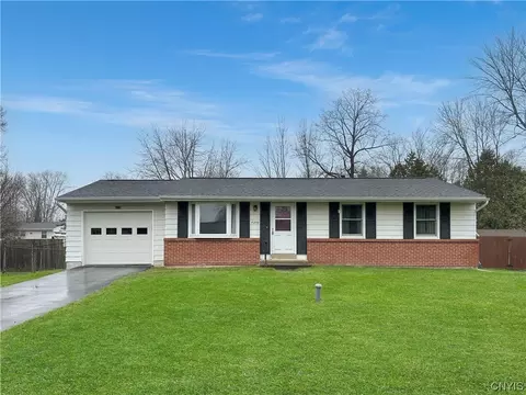 4239 Altair Crse, Clay, NY 13090