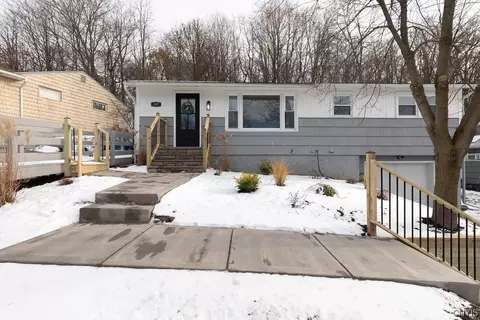 107 Jane Dr, Syracuse, NY 13219