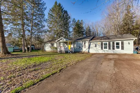 59 Spring St, Schroeppel, NY 13135 photo 3