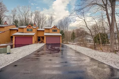 3173 Cadys Arbor, Lysander, NY 13027