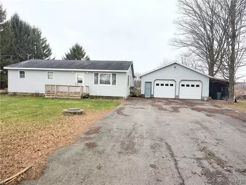 8783 Blossvale Rd, Annsville, NY 13308