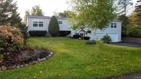7745 Barbara Ln, Lysander, NY 13027