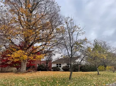 105 Field St, Clifton Springs, NY 14432