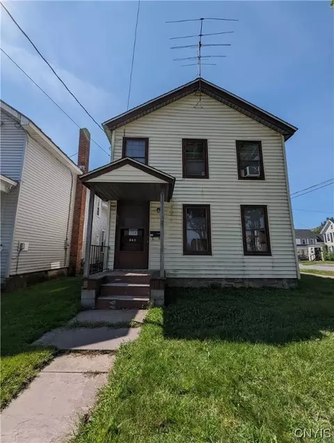 541 W Thomas St, Rome, NY 13440