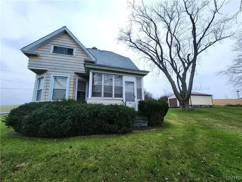 625 Franklin Rd, Skaneateles, NY 13152