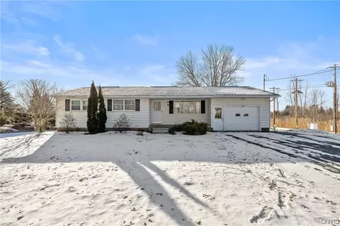 6266 Island Rd, Cicero, NY 13039