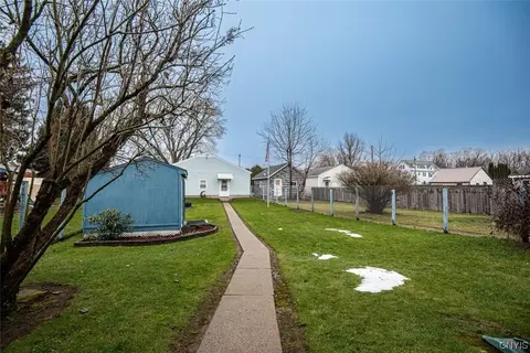 315 Expense St, Rome, NY 13440 photo 2