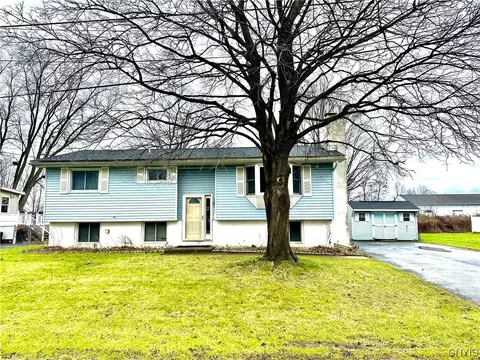 32 Ellis Ave, Whitestown, NY 13492