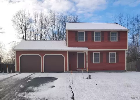 4241 Mayfair Cir, Clay, NY 13090