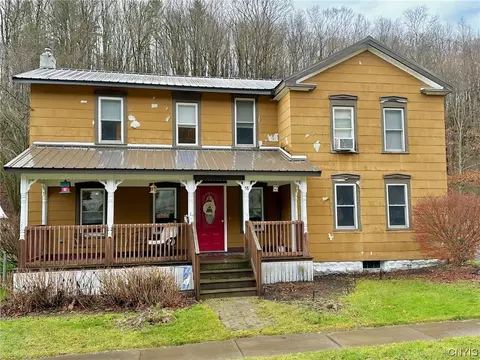 58 North St, Cortlandville, NY 13101