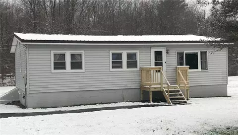 1465 County Route 7, Oswego, NY 13126